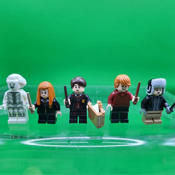 Lego Harry Potter Minifigures Lot Weapons Ron Hedwig Dumbledore Voldemort Fenrir - Picture 3 of 4